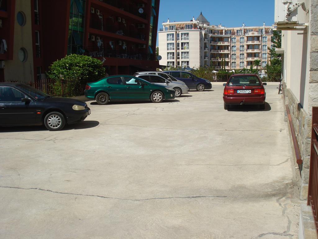 Summer Breeze Apartments Sunny Beach Ngoại thất bức ảnh